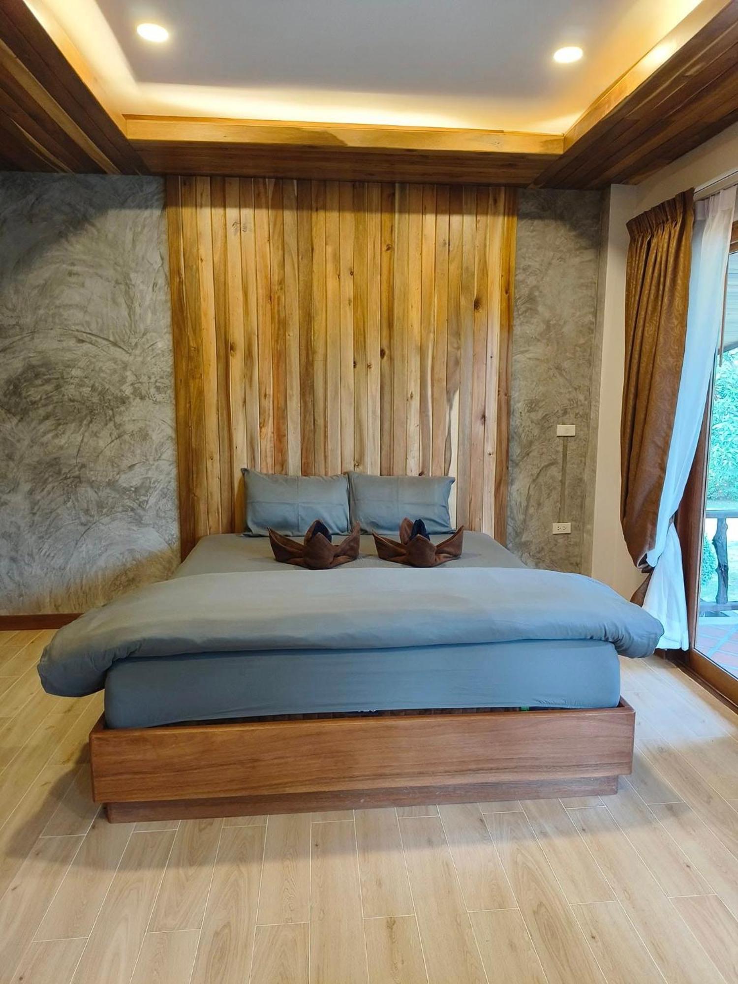 Dewshore Resort Ban Tai Exterior photo